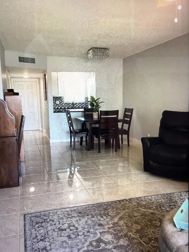  Unit H308 photo 9