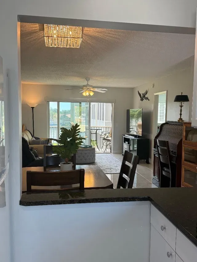  Unit H308 photo 27