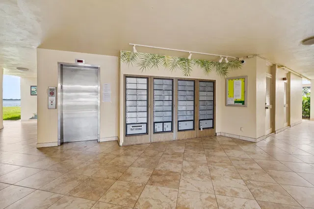 Unit 202 photo 25