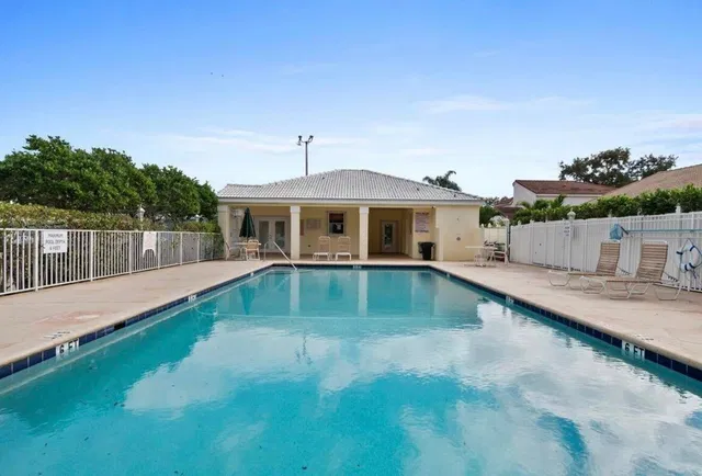 Residence photo 22