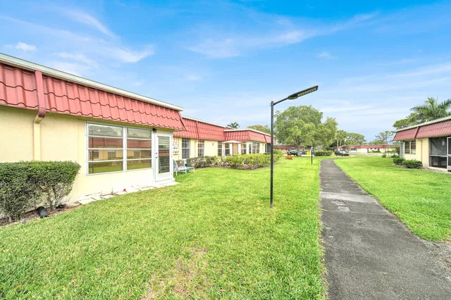 Residence photo 21