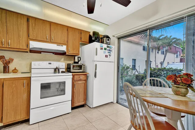 Residence photo 26