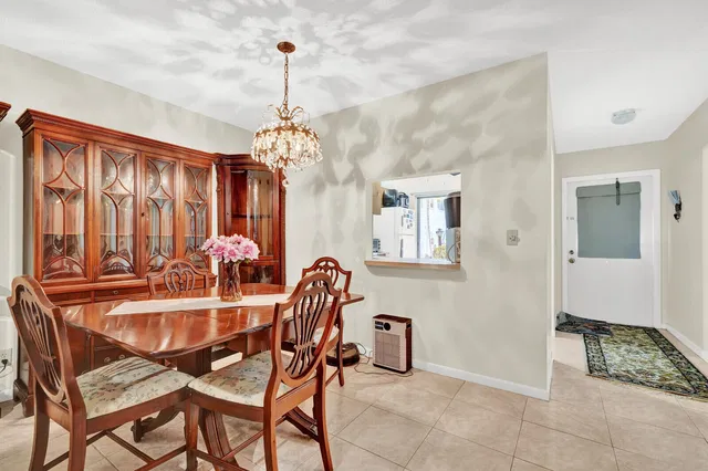 Residence photo 28