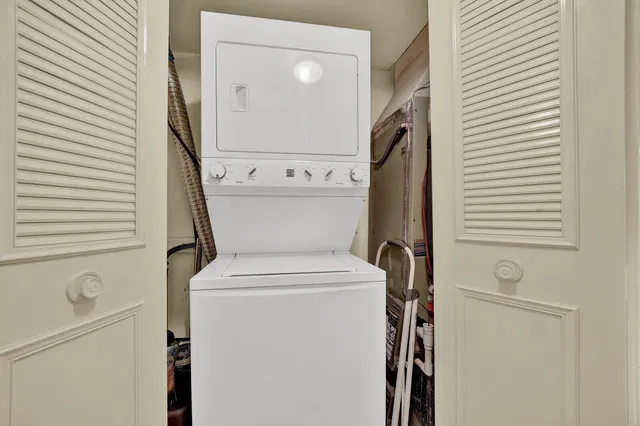 Residence photo 37