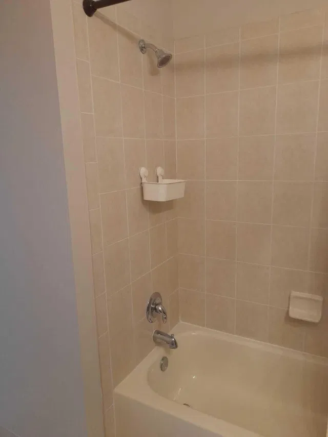 Unit 1812 photo 18
