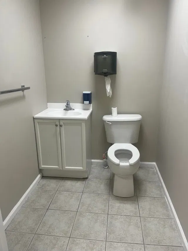Unit 101 photo 23