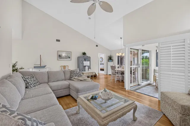 Residence photo 10