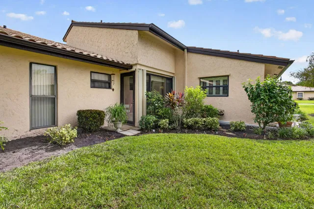 Residence photo 43
