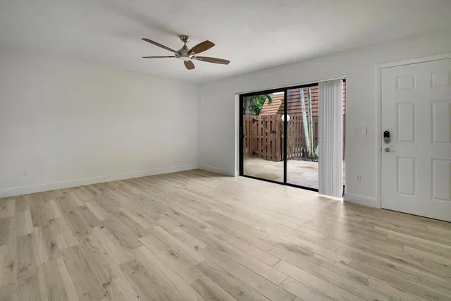 Unit 30b photo 7