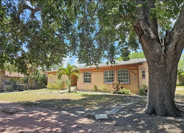 Flamingo Park Residence photo 2