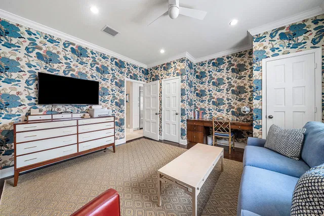 Residence photo 28