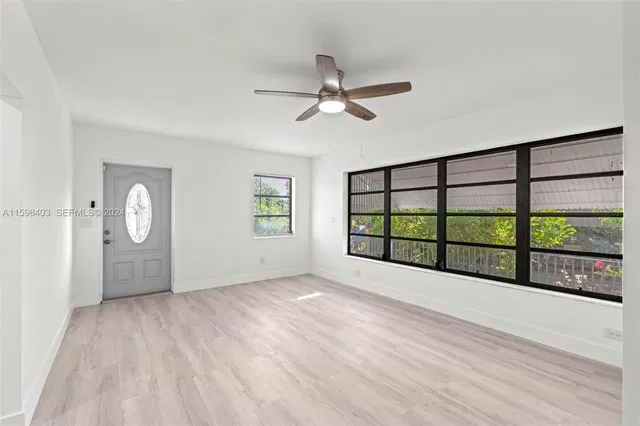 Residence photo 3