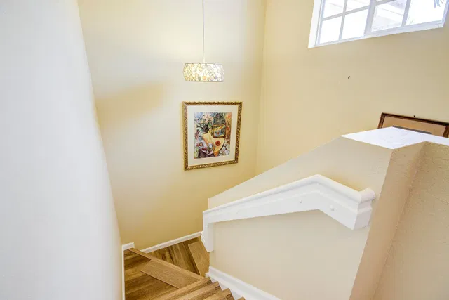 Unit 211 photo 12