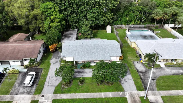 Village of North Palm Beach Unit 315/317 photo 5