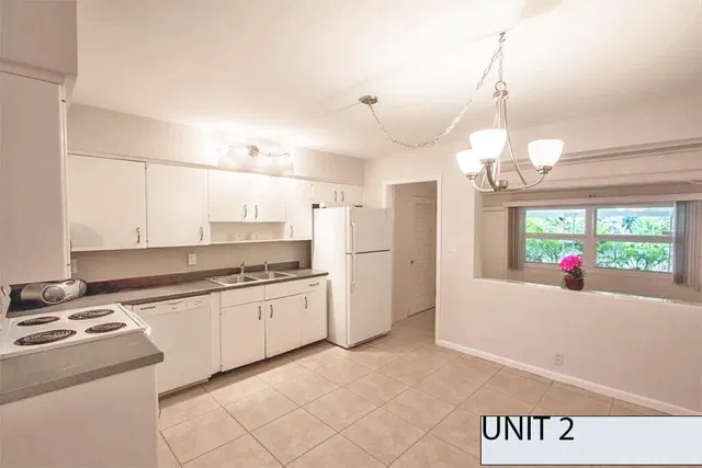 Village of North Palm Beach Unit 315/317 photo 18