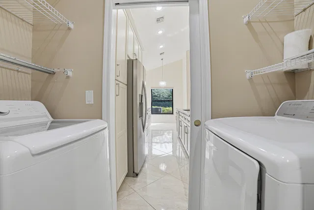  Residence photo 18