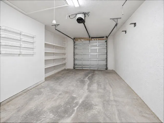  Residence photo 22
