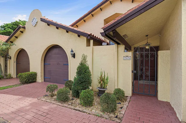  Residence photo 32