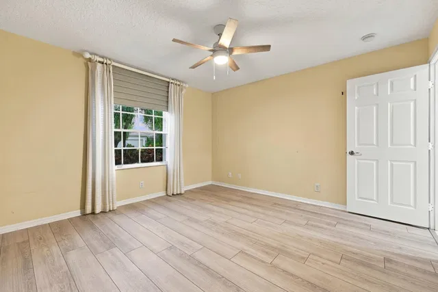 Residence photo 35
