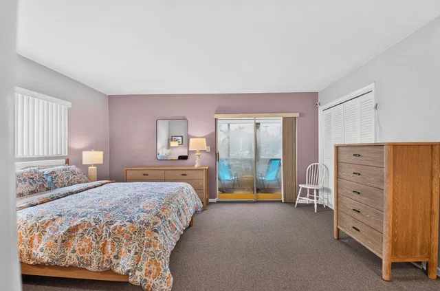 Unit 20 photo 9