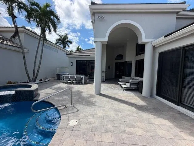 Woodfield Country Club Residence photo 3