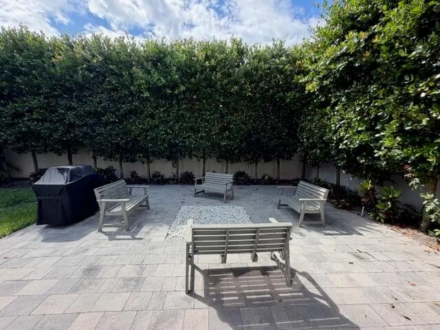 Woodfield Country Club Residence photo 21