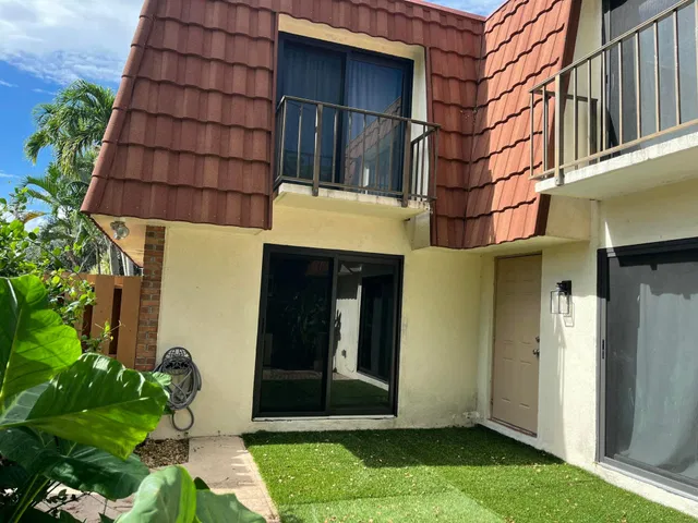 Residence photo 15