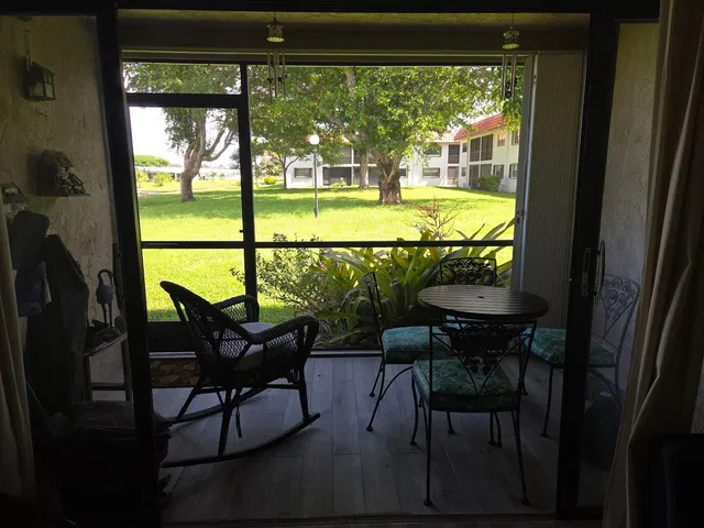  Unit H101 photo 9