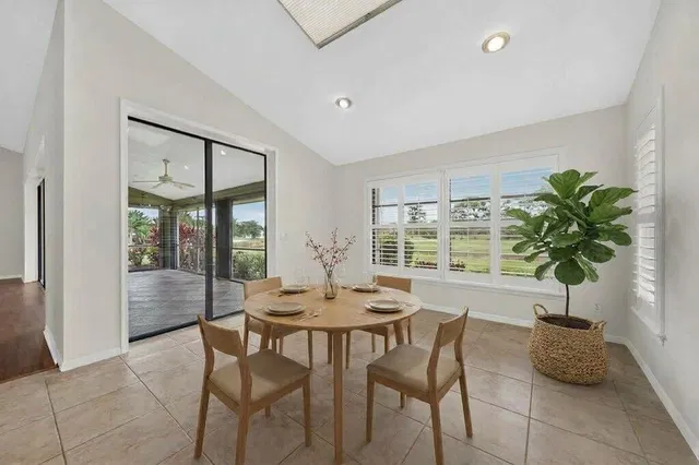 Residence photo 15