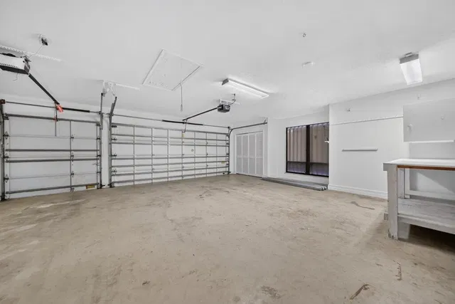 Residence photo 32
