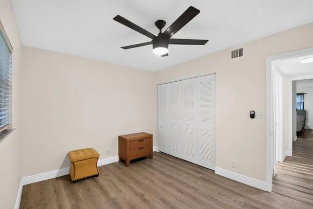Unit K202 photo 18