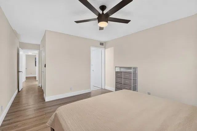 Unit K202 photo 22