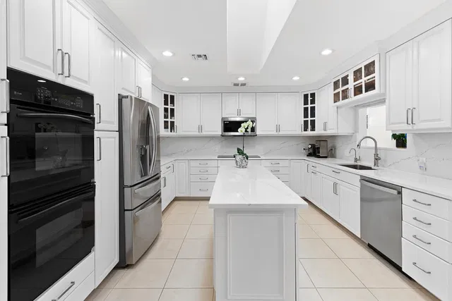  Residence photo 30