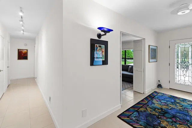  Residence photo 35