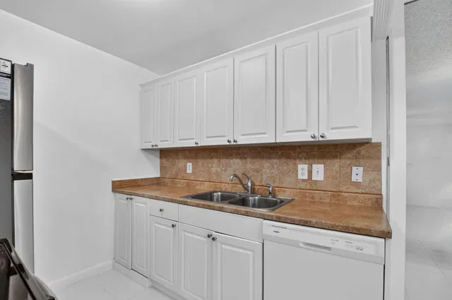  Residence photo 4