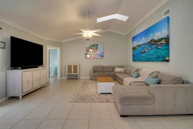 Residence photo 14