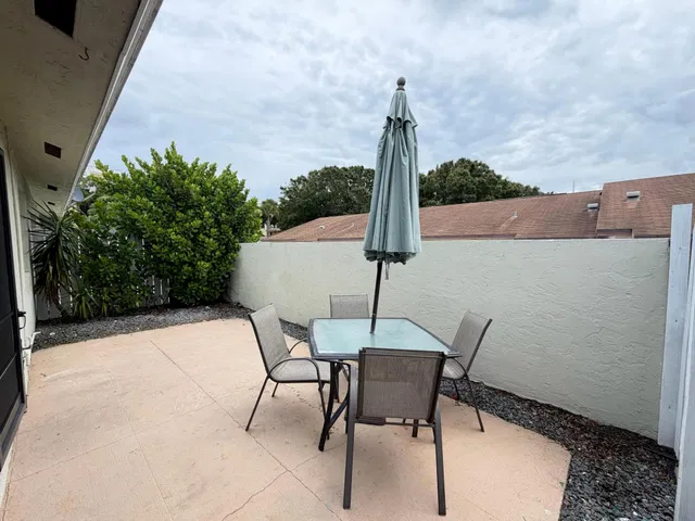 Unit 105 photo 10