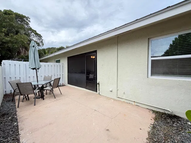 Unit 105 photo 19