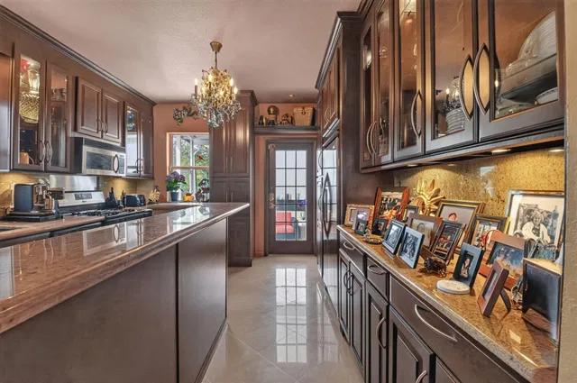 West Palm Beach Residence photo 24