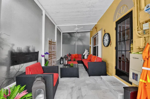 West Palm Beach Residence photo 42