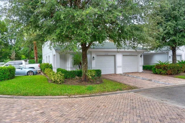 Residence photo 2