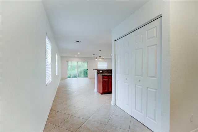 Residence photo 4