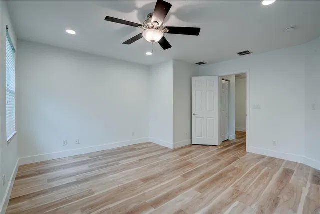 Residence photo 34
