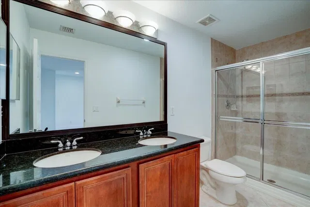 Residence photo 37