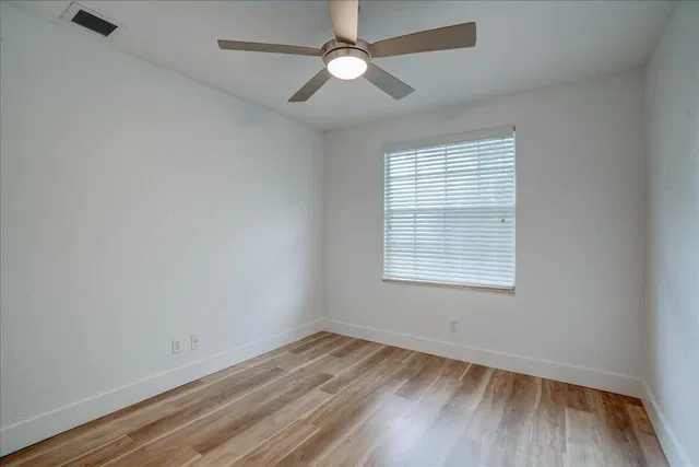 Residence photo 42