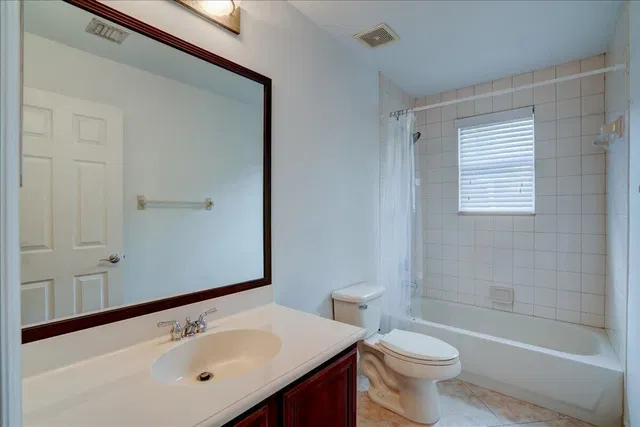 Residence photo 43