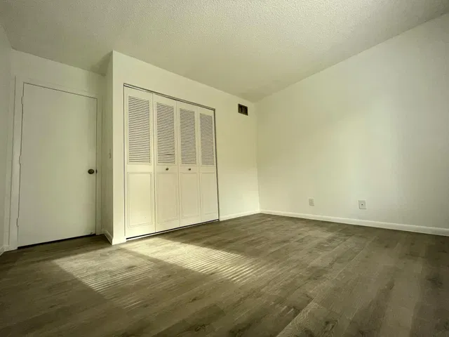  Unit Unit g2 photo 12