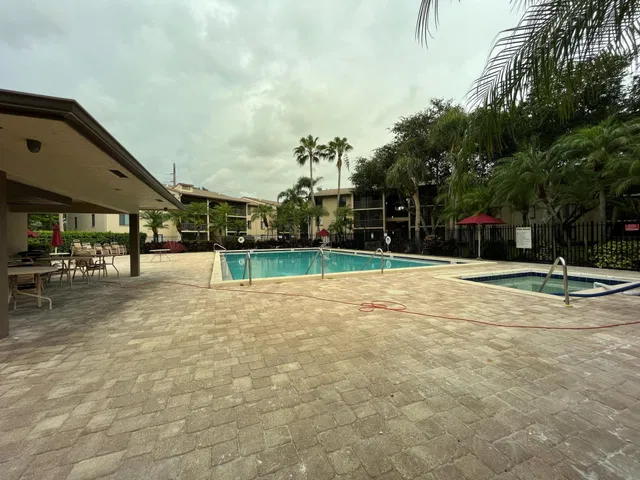 Unit Unit g2 photo 13