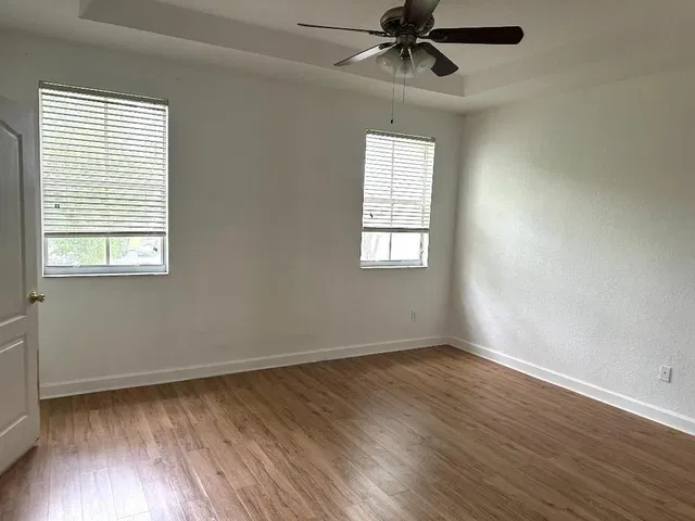  Residence photo 11