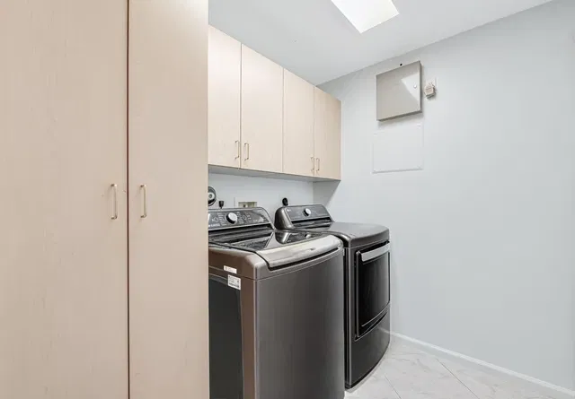  Residence photo 36